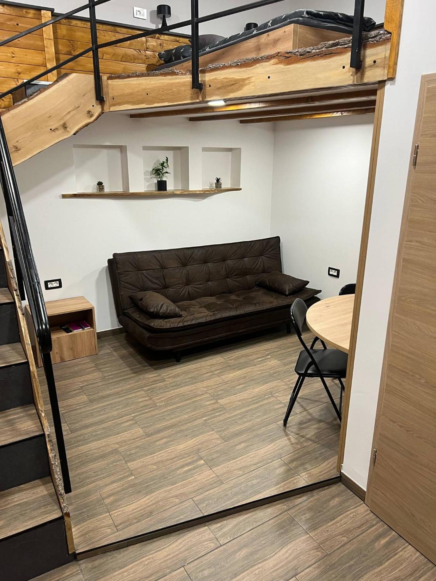 Apartma Mia Črni Kal Екстериор снимка